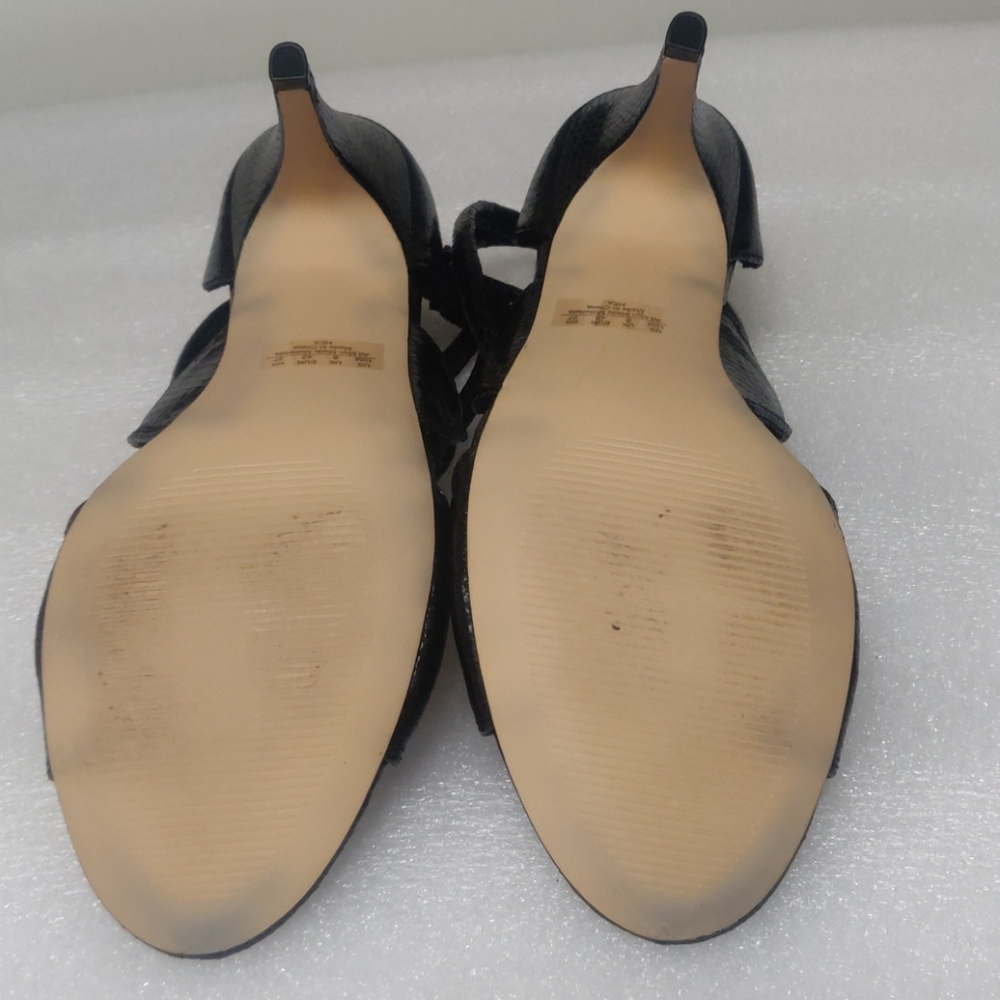 Fergalicious Women's Pumps - Picture 3 of 5